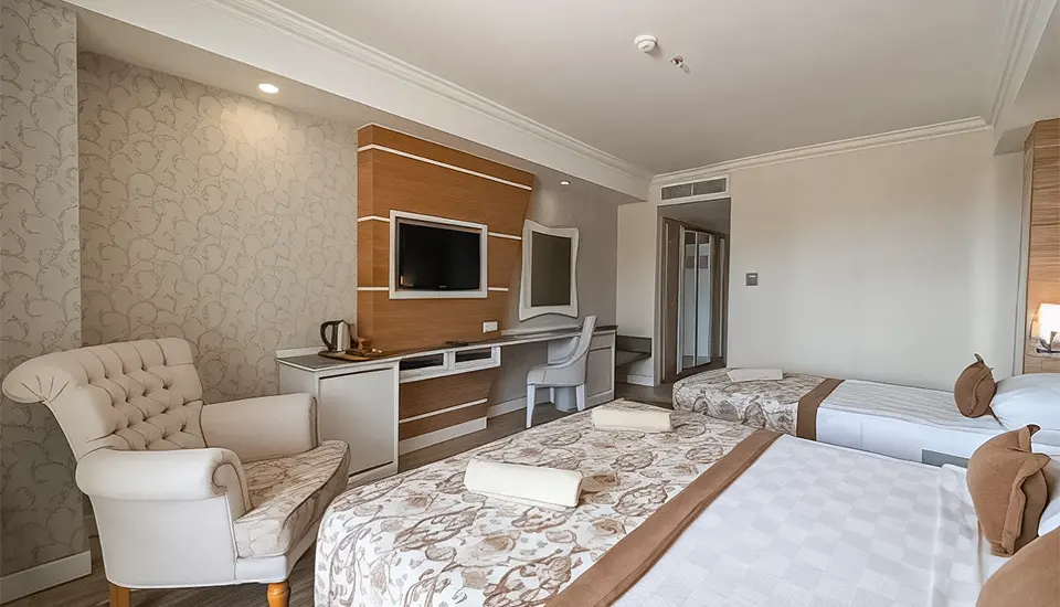 کریستال سانست لاکچری ریزورت